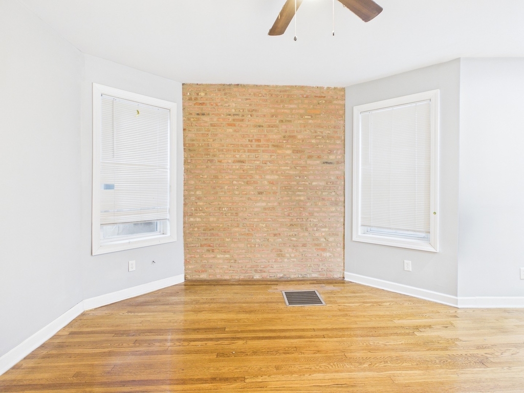 6639 S Bishop Street - Photo 4