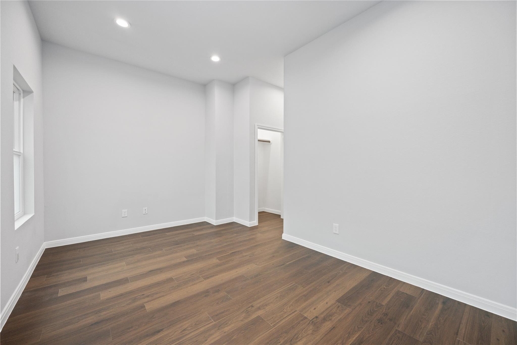 18831 Luminescent Lane - Photo 35