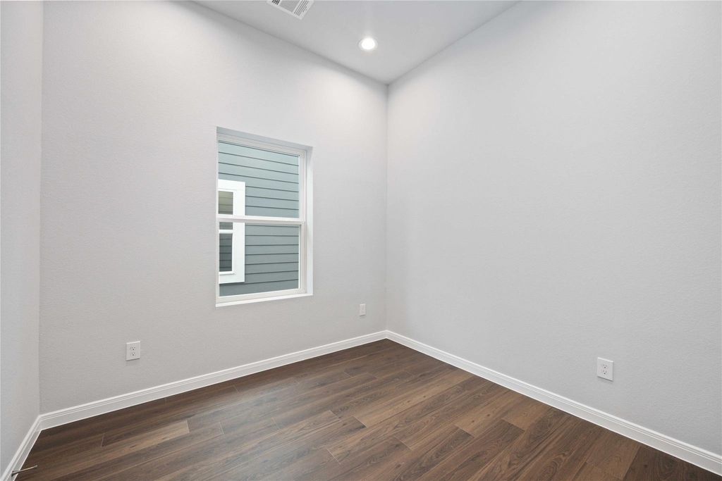 18831 Luminescent Lane - Photo 24