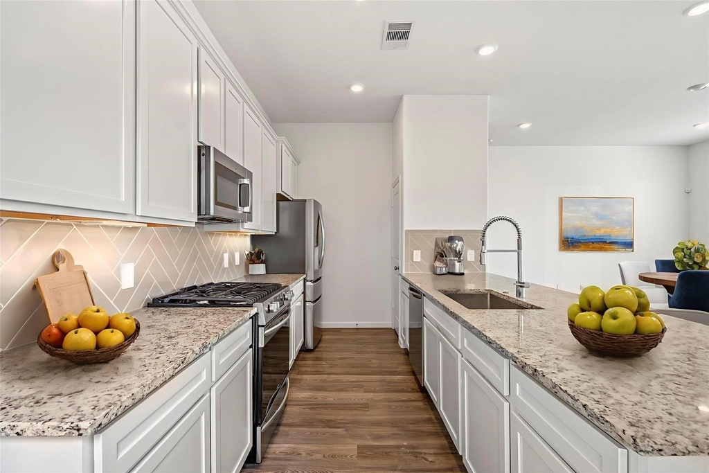613 Royal Arch Drive - Photo 4