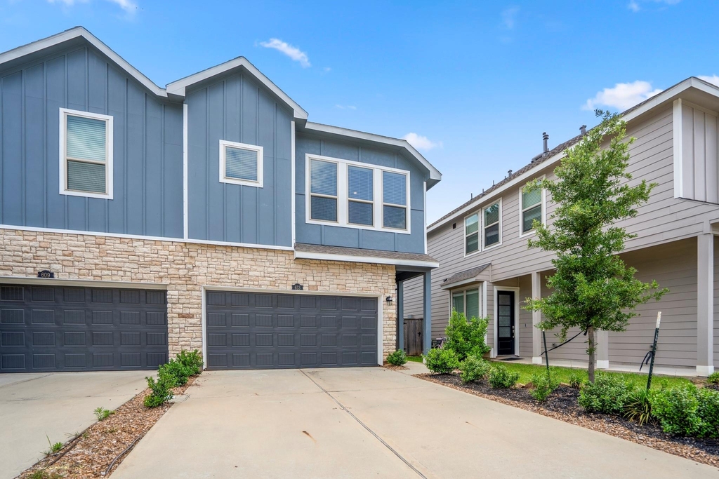 613 Royal Arch Drive - Photo 2