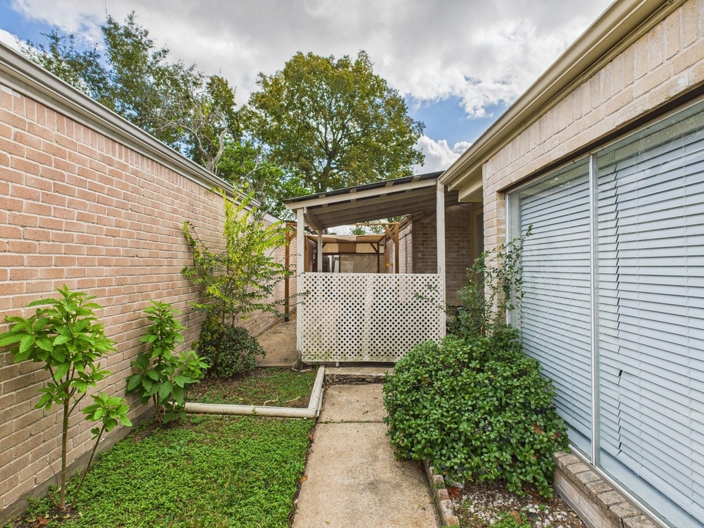7611 Hopewell Lane - Photo 3