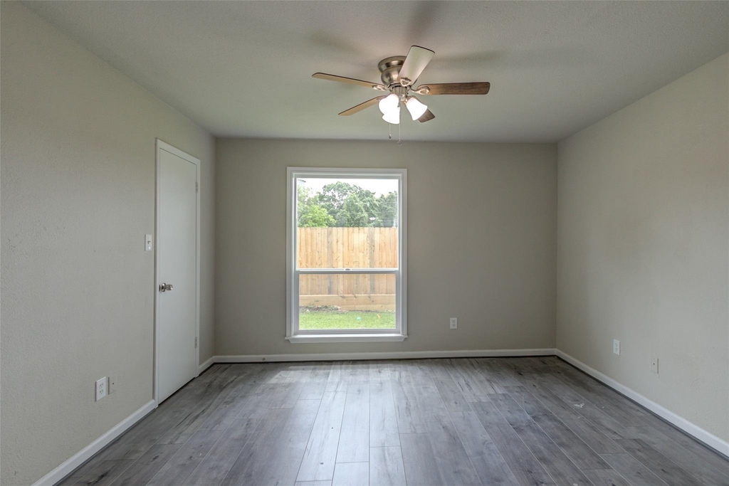 3300 Pebblebrook Drive - Photo 11