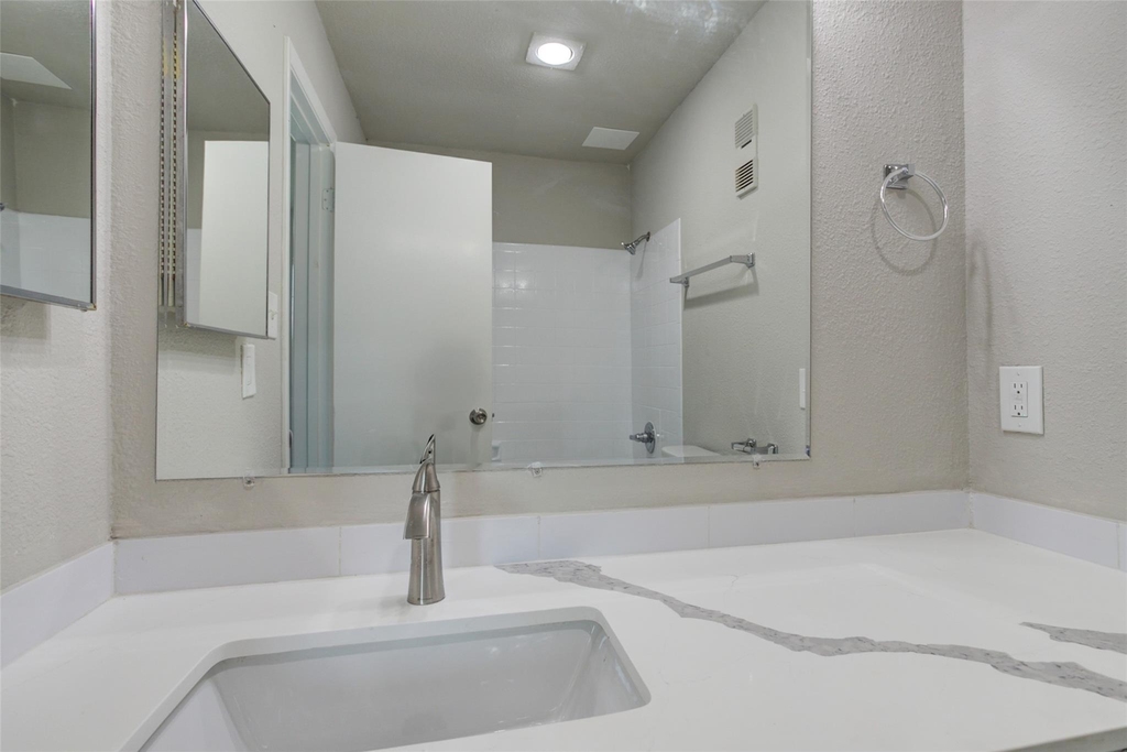 3300 Pebblebrook Drive - Photo 21