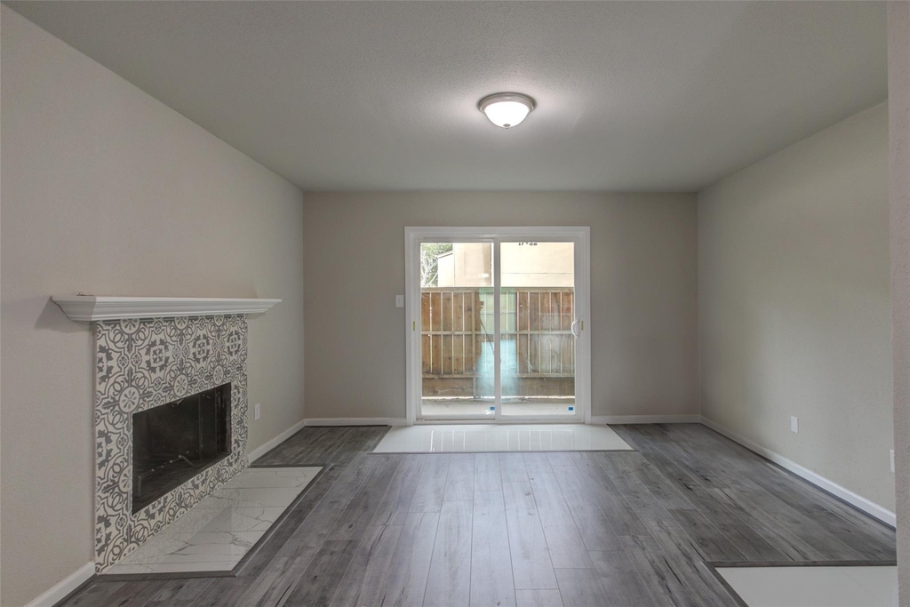 3300 Pebblebrook Drive - Photo 10
