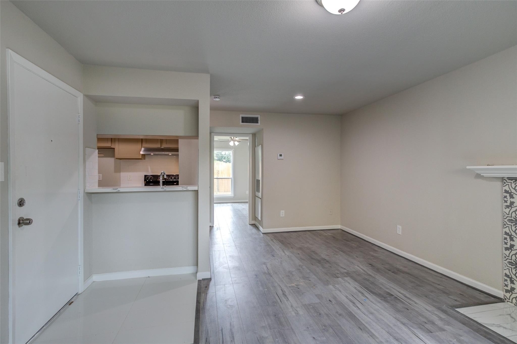 3300 Pebblebrook Drive - Photo 2