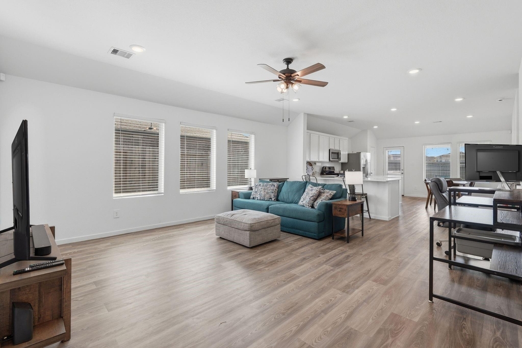 651 Spring Ashberry Court - Photo 5