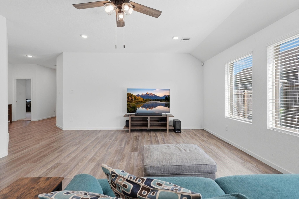 651 Spring Ashberry Court - Photo 7