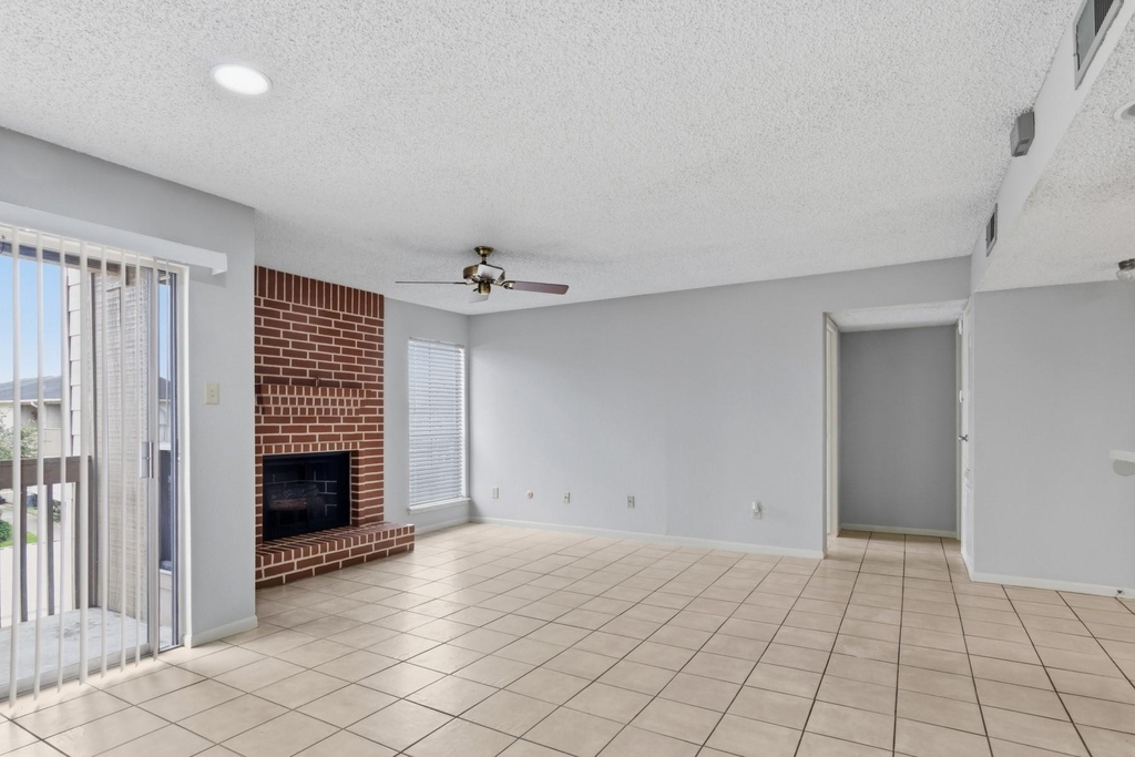 3919 Fairmont - Photo 7