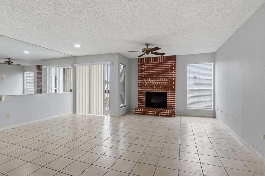 3919 Fairmont - Photo 6