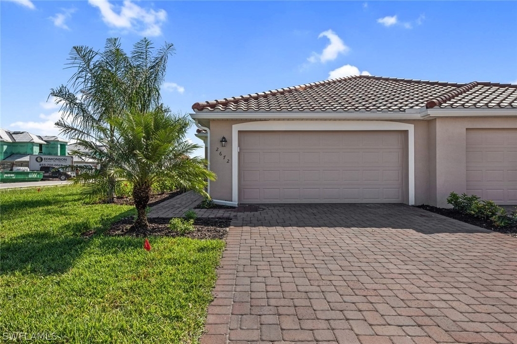 2672 Vine Avenue - Photo 0