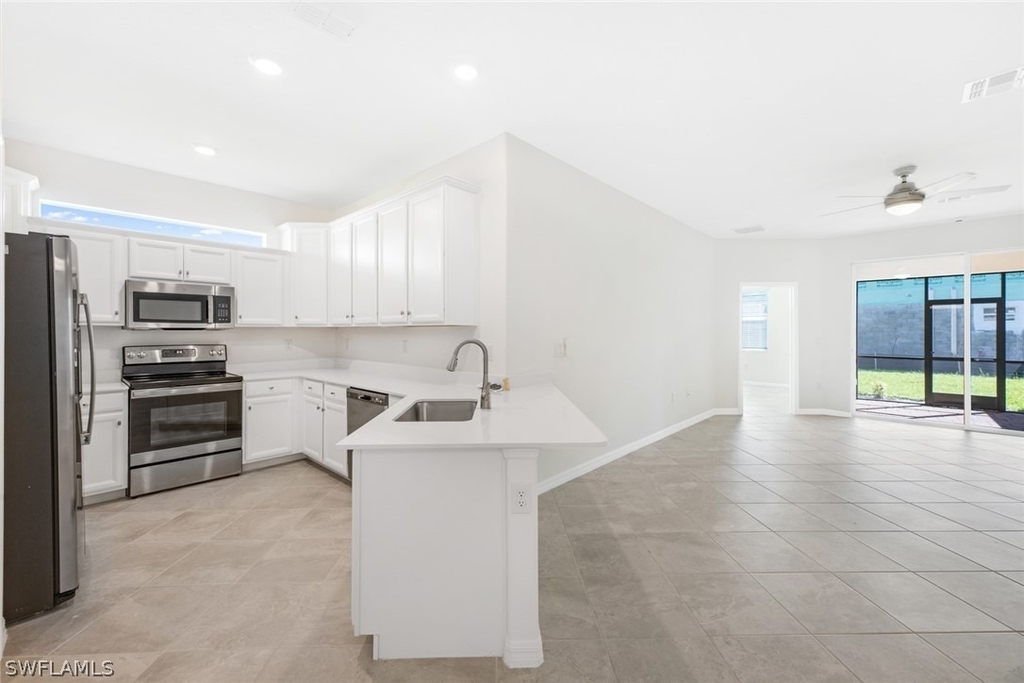 2672 Vine Avenue - Photo 4