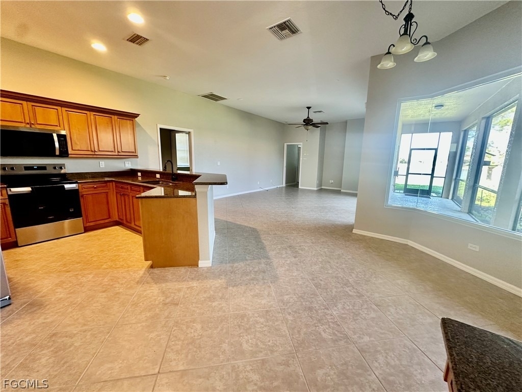 12469 Pebble Stone Court - Photo 4
