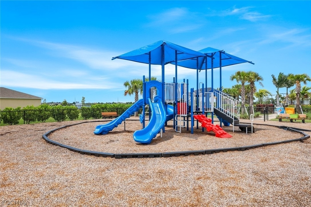 421 Coral Reef Place - Photo 45