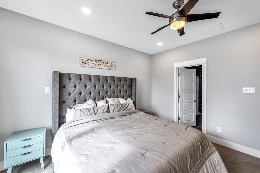 3105 Gillespie Street - Photo 28