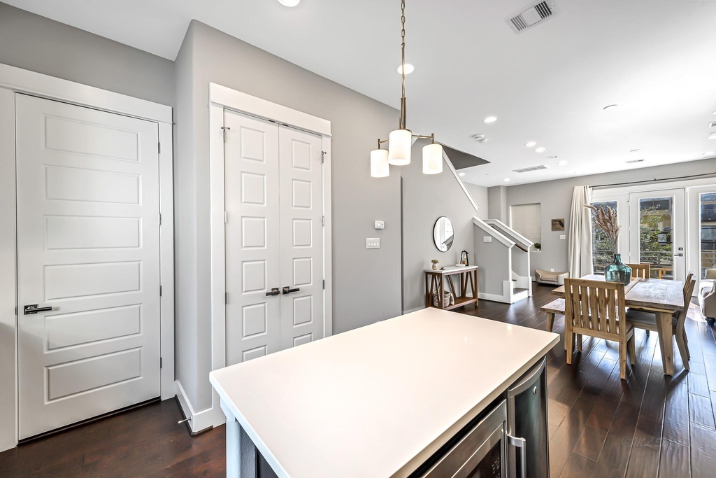 3105 Gillespie Street - Photo 22