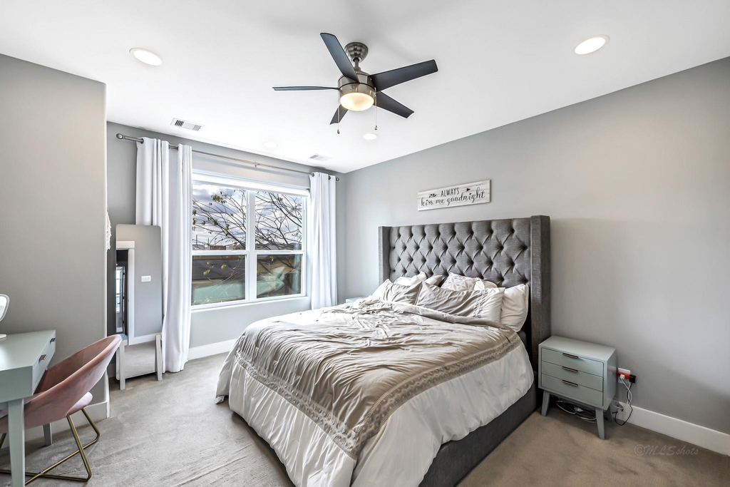 3105 Gillespie Street - Photo 27