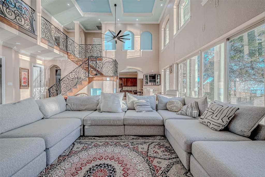 2011 Crescent Drive - Photo 1