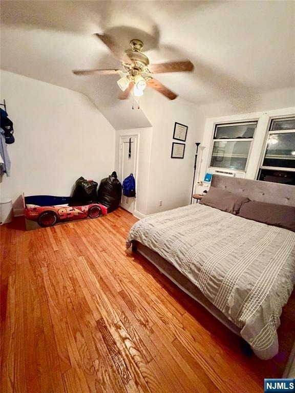 735 Elm - Photo 4