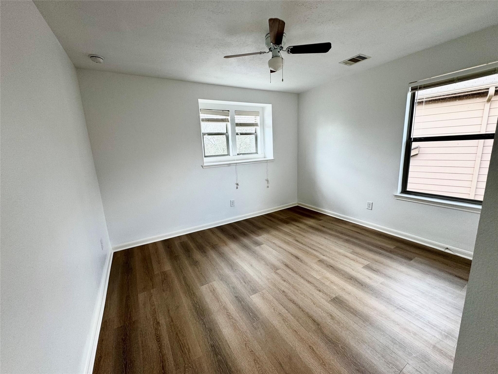 7540 Connemara Drive - Photo 12