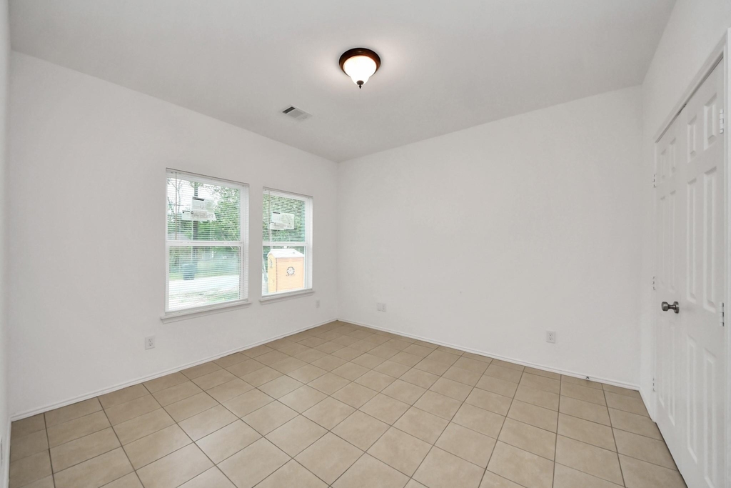 9210 Wheatley Street - Photo 10