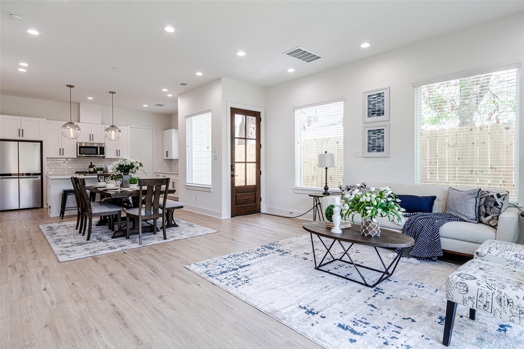 6814 Burkett Street - Photo 2
