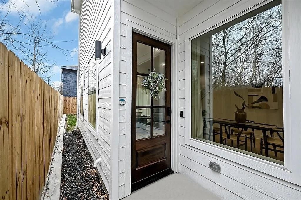 6814 Burkett Street - Photo 8