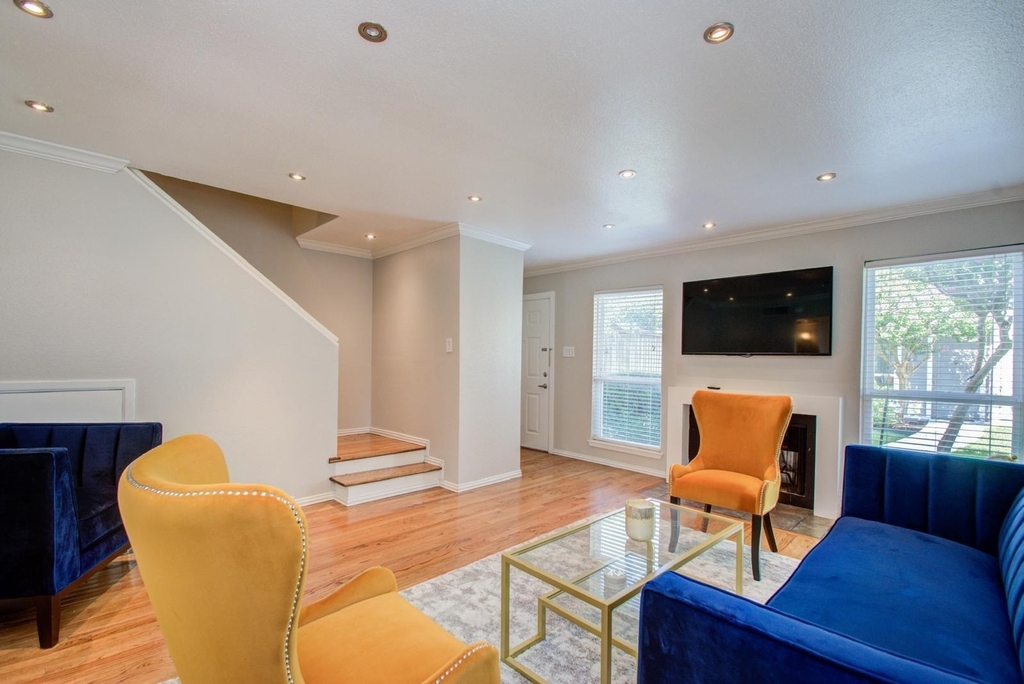 5807 Beverly Hill Street - Photo 3