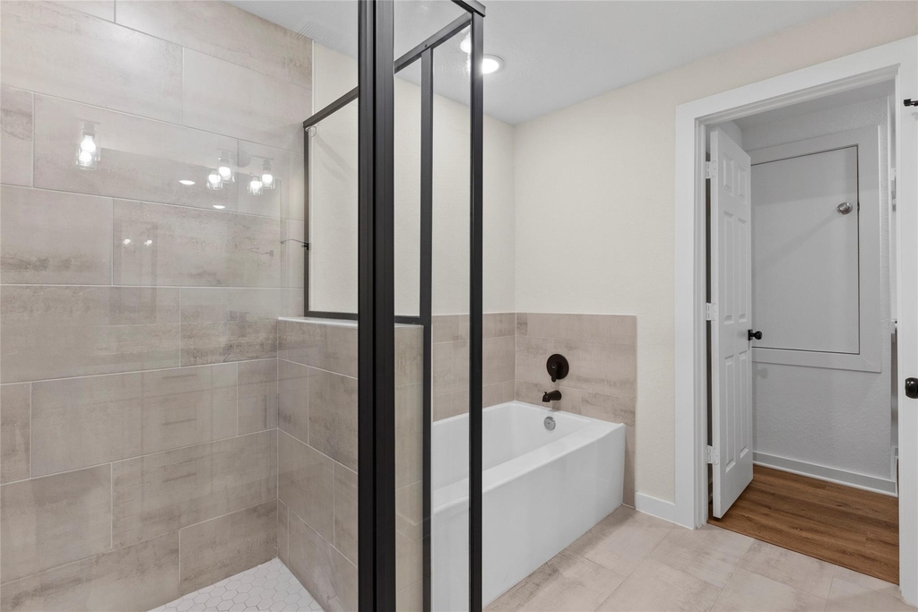 7709 Saint Louis Street - Photo 9