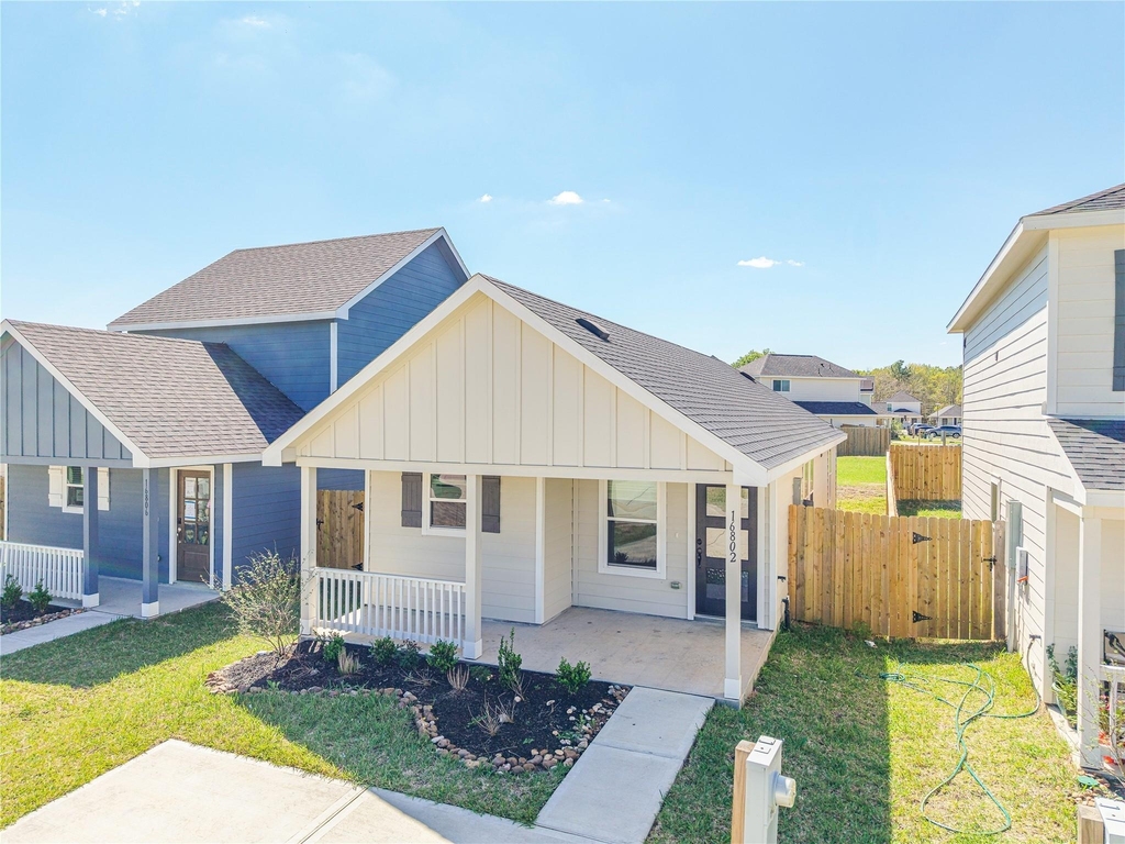 16802 N Marie Village Dr - Photo 1