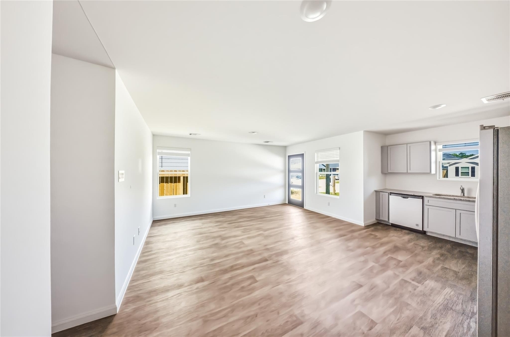 16802 N Marie Village Dr - Photo 5