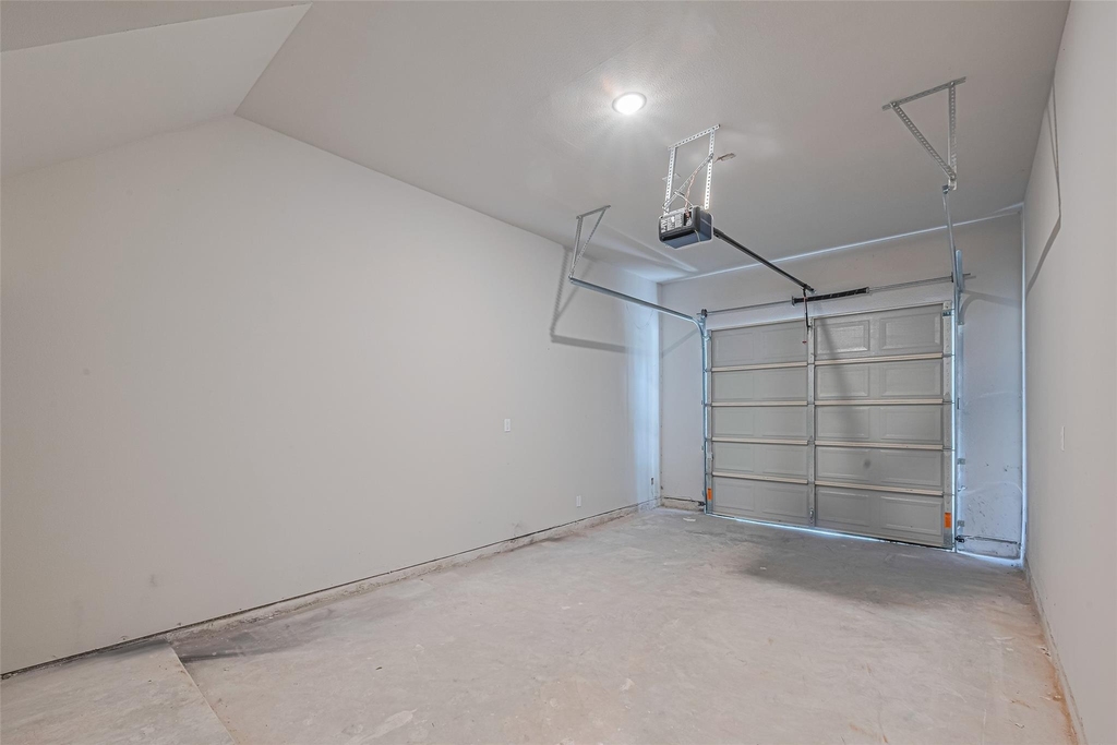 2414 Sam Wilson 001 Street - Photo 10