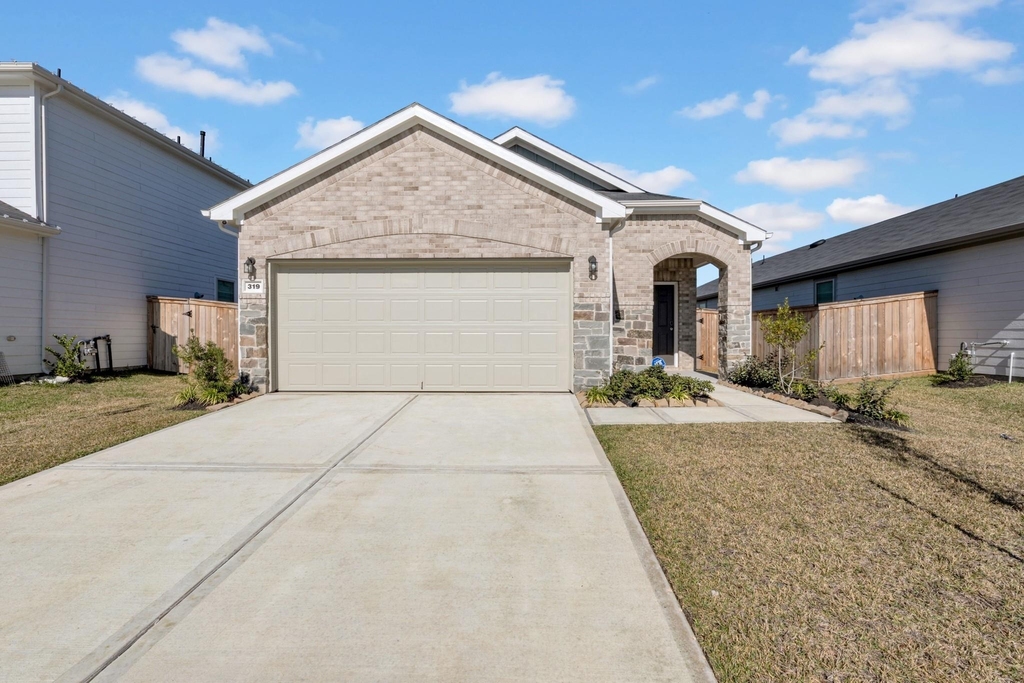319 Bismuth Drive - Photo 0