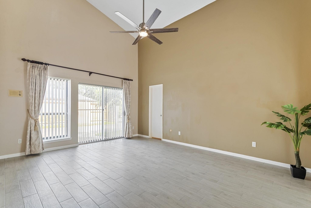 3218 Freshmeadows Drive - Photo 23