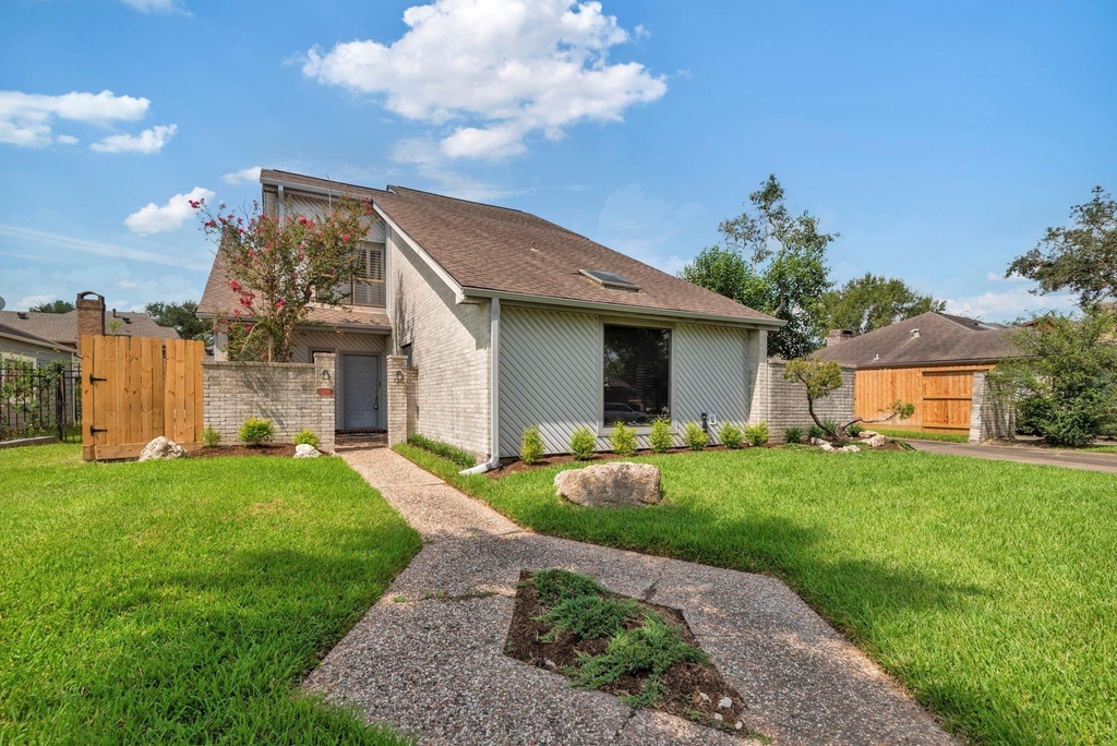 3218 Freshmeadows Drive - Photo 3