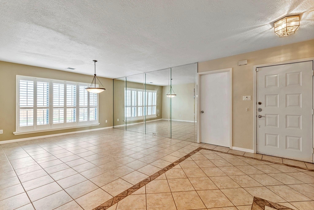 3218 Freshmeadows Drive - Photo 9
