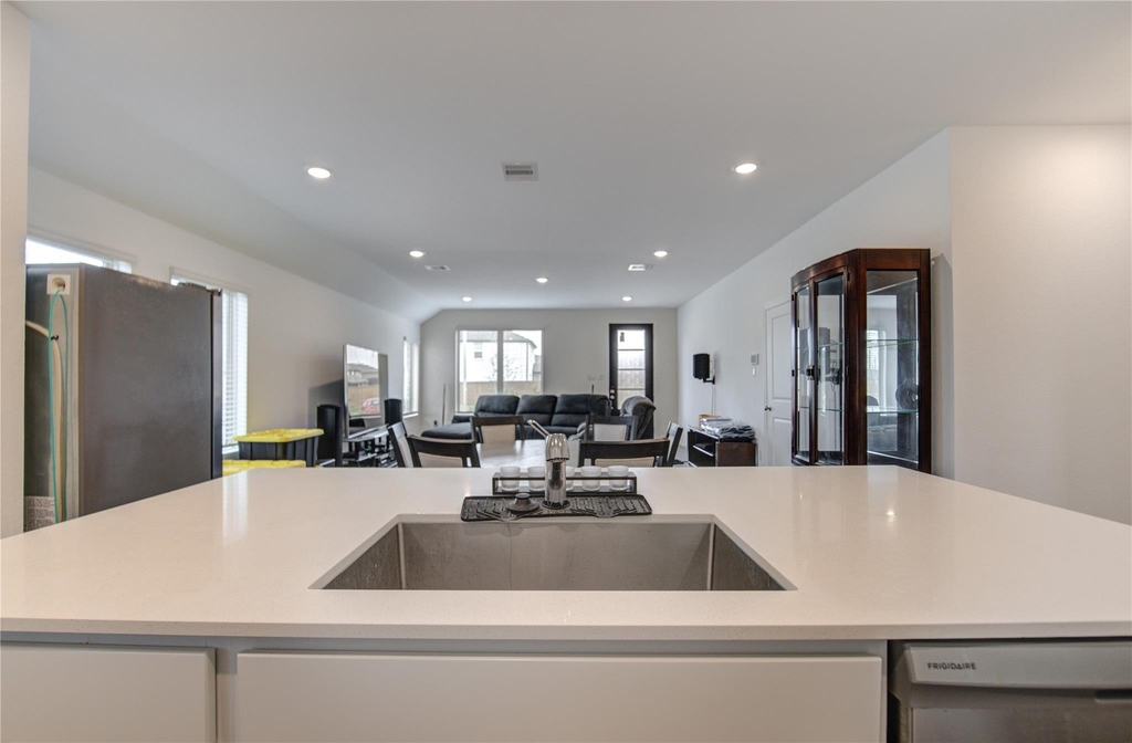 2904 Cordova Hill Drive - Photo 11