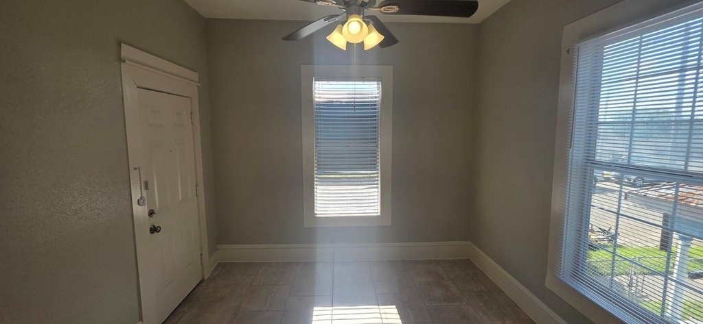 712 40th Street - Photo 4