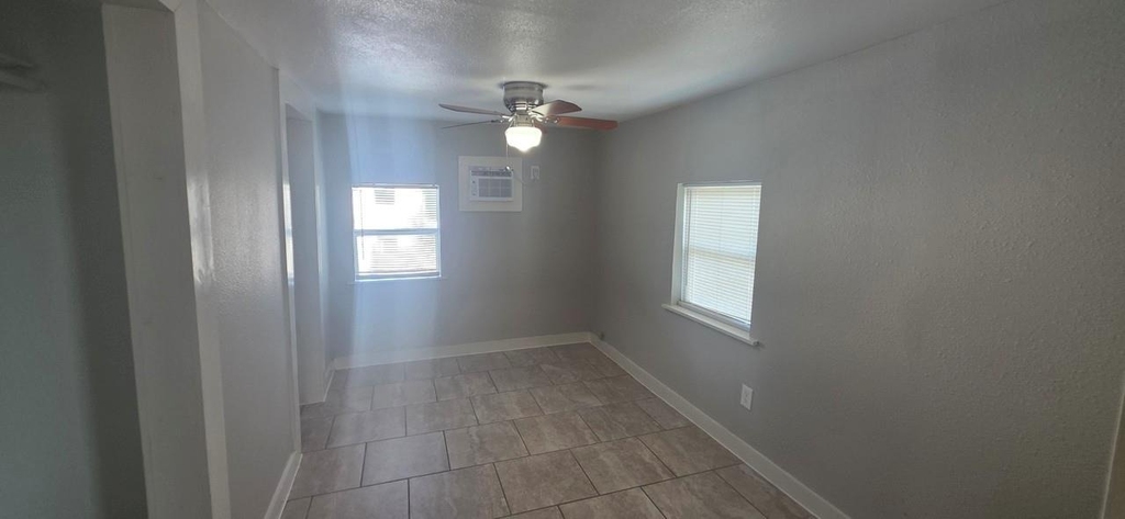 712 40th Street - Photo 3