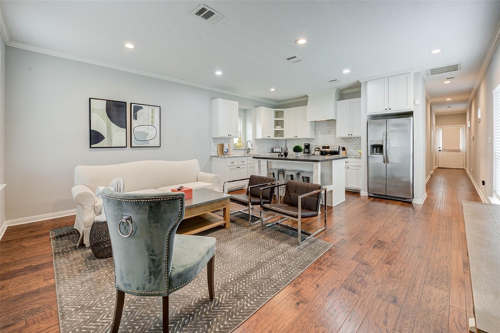 921 Kern Street - Photo 0