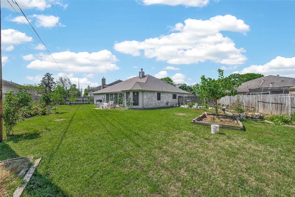 8203 Paddington Place Drive - Photo 26