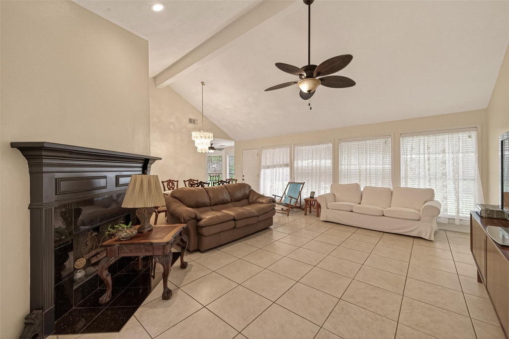 8203 Paddington Place Drive - Photo 6