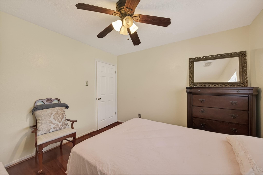 8203 Paddington Place Drive - Photo 16