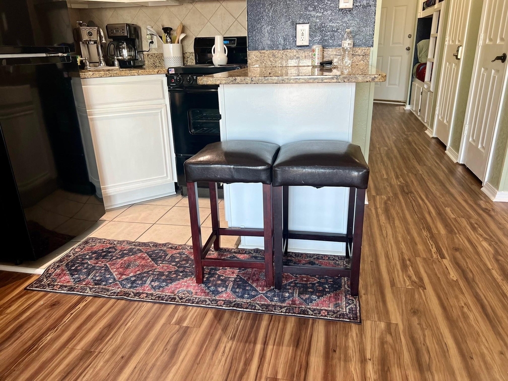 6102 Seawall Boulevard - Photo 3