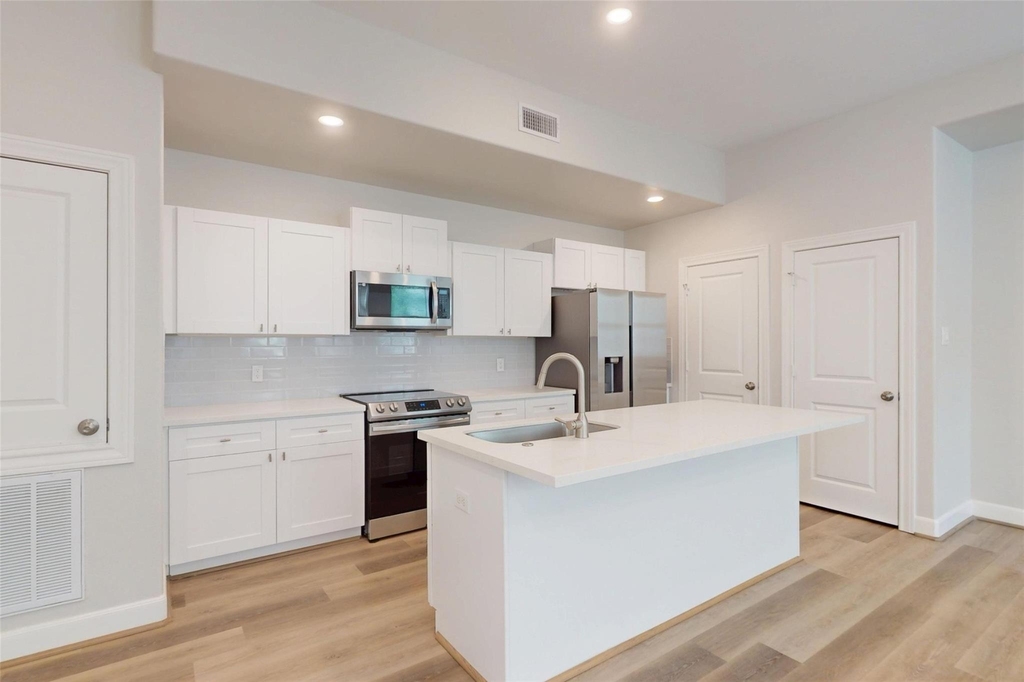 504 Nursery Rd - Photo 8