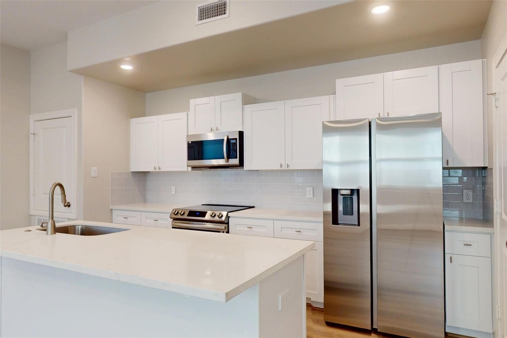 504 Nursery Rd - Photo 10