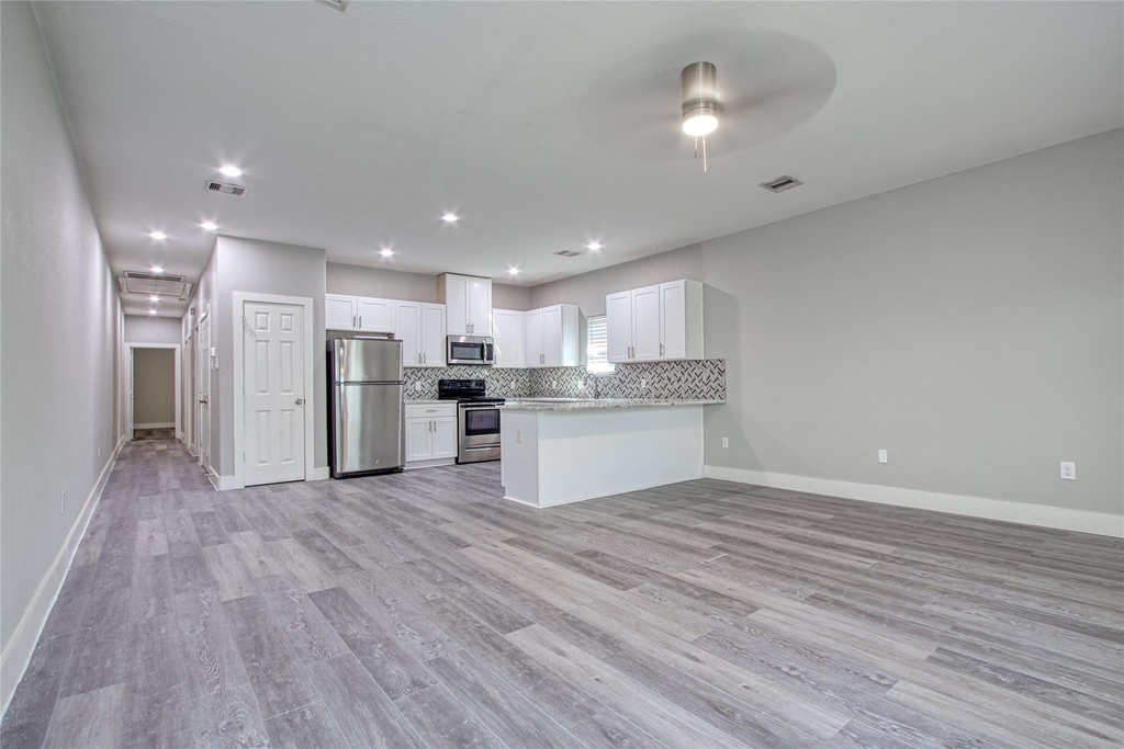 9306 Bean Street - Photo 13