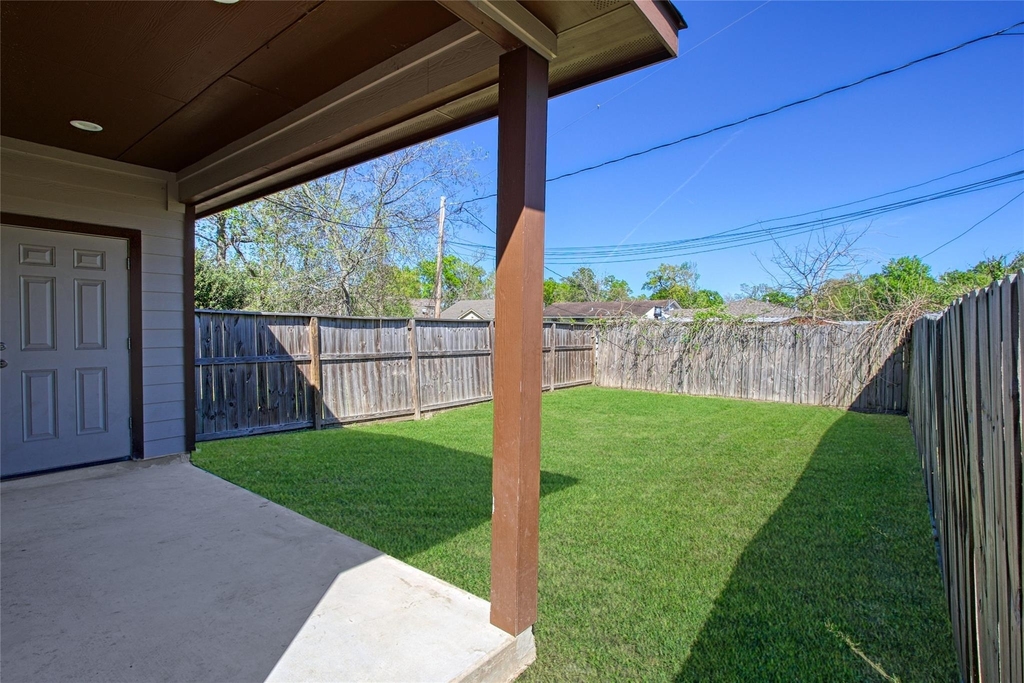 9306 Bean Street - Photo 2
