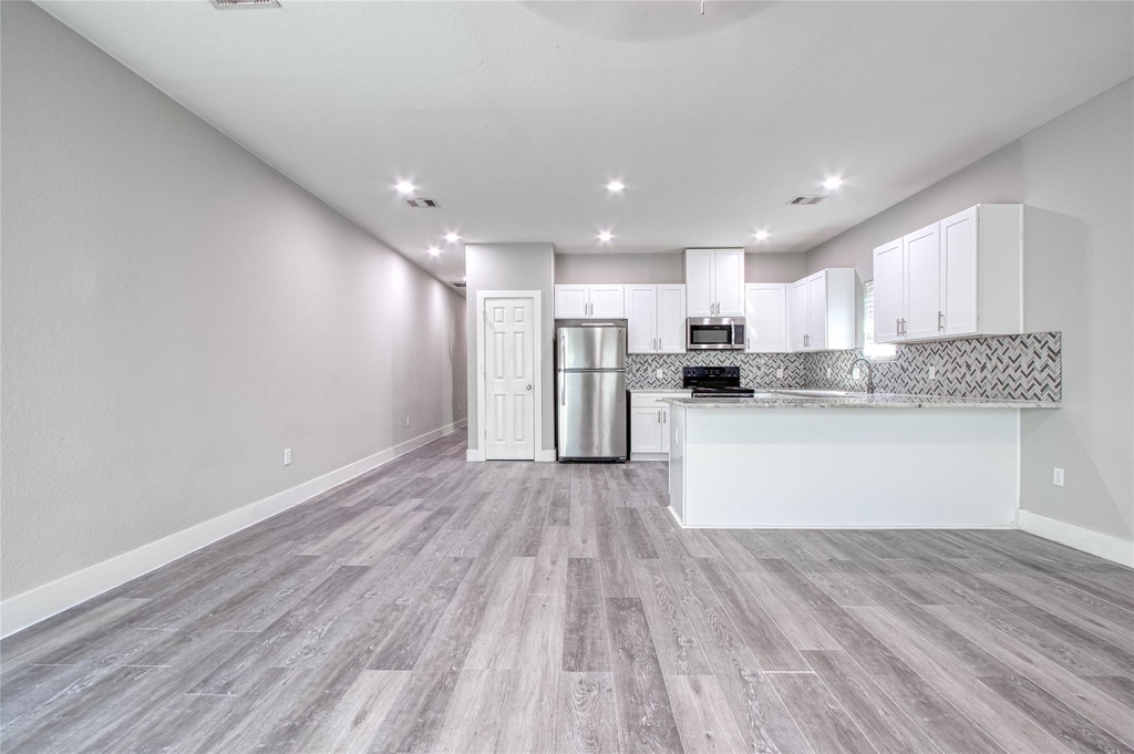 9306 Bean Street - Photo 12