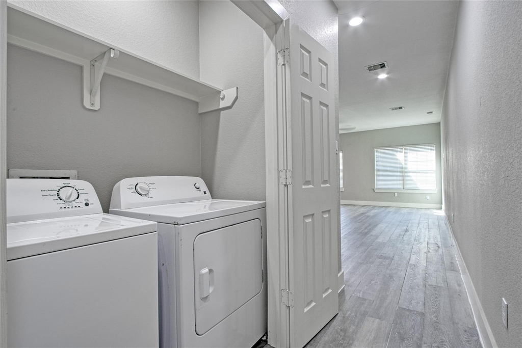 9306 Bean Street - Photo 9